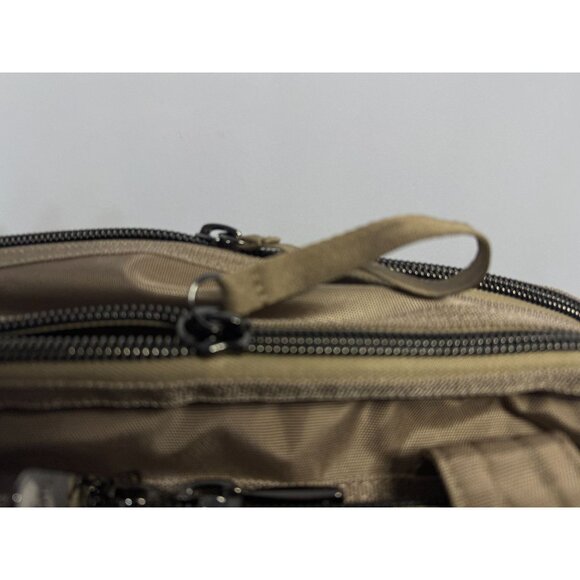 LUG Atlas Ultra X Carry all Tote - NWT Sage Green - Picture 1 of 14